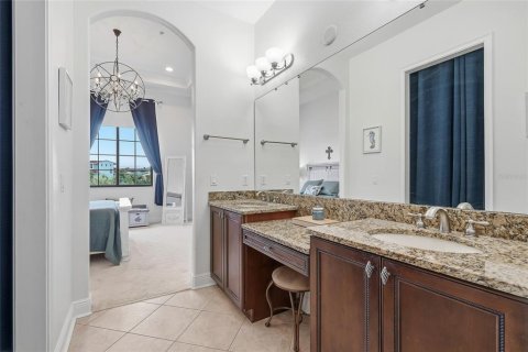 Condo in Tampa, Florida, 3 bedrooms  № 2229881 - photo 17