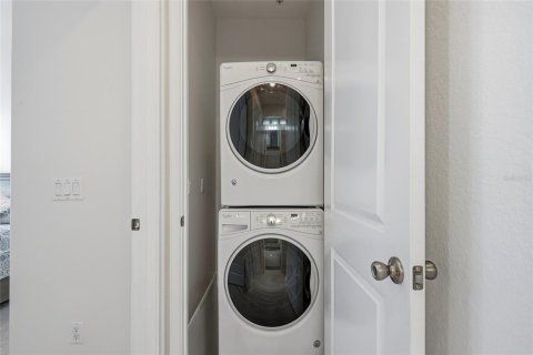 Condo in Tampa, Florida, 3 bedrooms  № 2229881 - photo 19