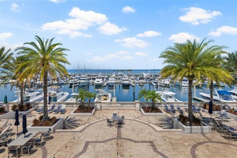 Condo in Tampa, Florida, 3 bedrooms  № 2229881 - photo 4