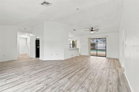 Casa en venta en Spring Hill, Florida, 3 dormitorios, 155.15 m2 № 2410103 - foto 6