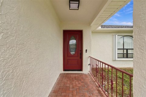 Casa en venta en Spring Hill, Florida, 3 dormitorios, 155.15 m2 № 2410103 - foto 3
