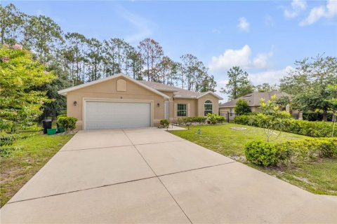 House in Palm Coast, Florida 3 bedrooms, 170.2 sq.m. № 1785530 - photo 2