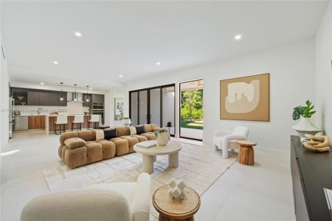 Купить виллу или дом в Майами, Флорида 4 спальни, 327.76м2, № 1971320 - фото 5