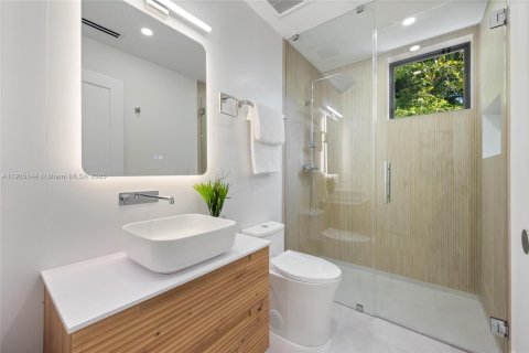 Купить виллу или дом в Майами, Флорида 4 спальни, 327.76м2, № 1971320 - фото 22