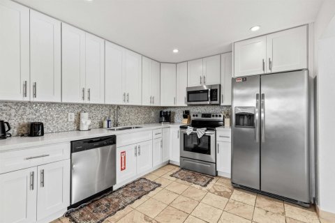 Villa ou maison à vendre à Fort Lauderdale, Floride: 3 chambres, 135.08 m2 № 2336045 - photo 4