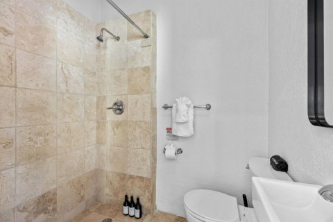 Villa ou maison à vendre à Fort Lauderdale, Floride: 3 chambres, 135.08 m2 № 2336045 - photo 15
