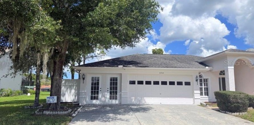 Villa ou maison à Tampa, Floride 4 chambres, 218.88 m2 № 2297178