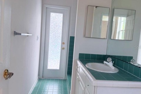 Villa ou maison à louer à Tampa, Floride: 4 chambres, 218.88 m2 № 2297178 - photo 20