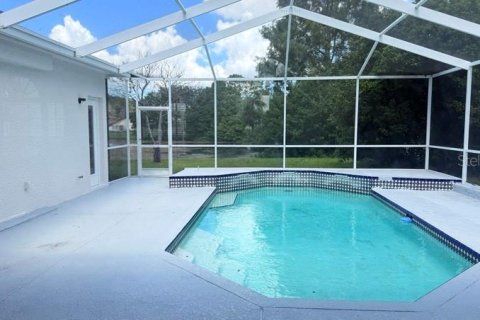 Villa ou maison à louer à Tampa, Floride: 4 chambres, 218.88 m2 № 2297178 - photo 13