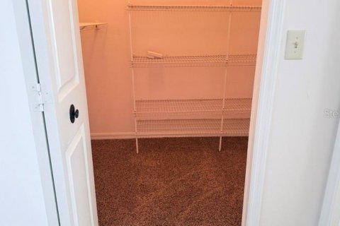 Villa ou maison à louer à Tampa, Floride: 4 chambres, 218.88 m2 № 2297178 - photo 9