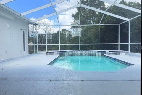 Villa ou maison à louer à Tampa, Floride: 4 chambres, 218.88 m2 № 2297178 - photo 12