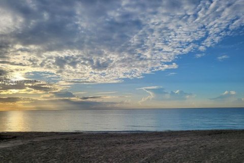 Copropriété à vendre à Hillsboro Beach, Floride: 1 chambre, 87.33 m2 № 1936976 - photo 19