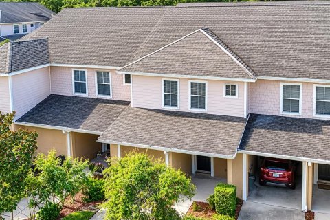 Townhouse in Tampa, Florida 3 bedrooms, 169.27 sq.m. № 2425496 - photo 2