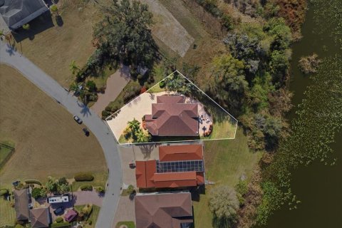 House in Polk City, Florida 3 bedrooms, 179.86 sq.m. № 2206093 - photo 8