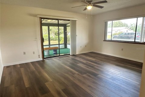 Casa en venta en Ocala, Florida, 2 dormitorios, 106.28 m2 № 1762238 - foto 4