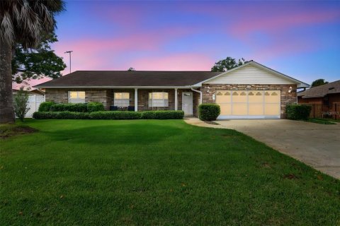 Villa ou maison à Daytona Beach, Floride 3 chambres, 193.98 m2 № 2389277