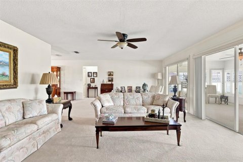 Villa ou maison à vendre à Daytona Beach, Floride: 3 chambres, 193.98 m2 № 2389277 - photo 17
