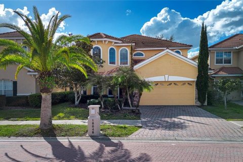 House in Tampa, Florida 4 bedrooms, 268.3 sq.m. № 2103803