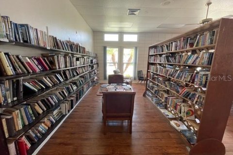 Condo in Seminole, Florida, 1 bedroom  № 1902135 - photo 25