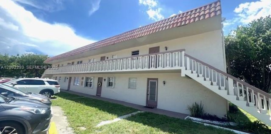 Condo in Davie, Florida, 2 bedrooms  № 2390239