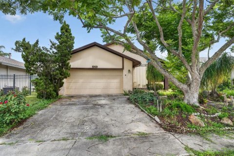 House in Casselberry, Florida 3 bedrooms, 141.58 sq.m. № 2342585