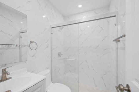 Casa en alquiler en Hollywood, Florida, 2 dormitorios, 85.84 m2 № 2030581 - foto 21