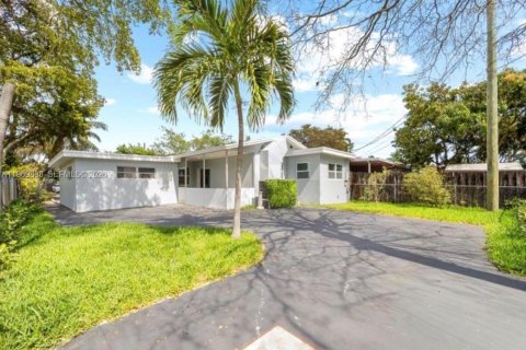 Casa en alquiler en Hollywood, Florida, 2 dormitorios, 85.84 m2 № 2030581 - foto 24