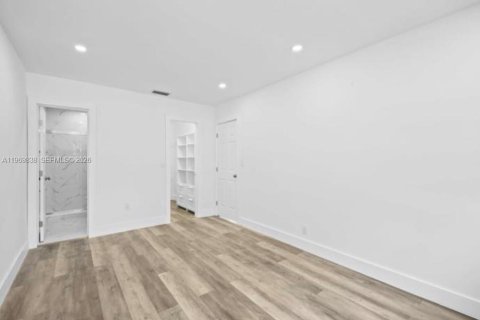 Casa en alquiler en Hollywood, Florida, 2 dormitorios, 85.84 m2 № 2030581 - foto 14