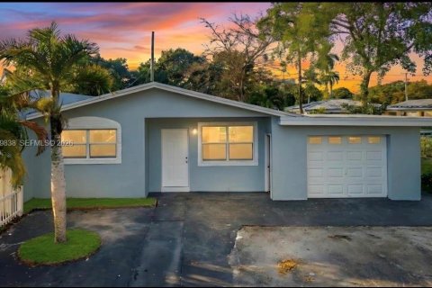 Casa en alquiler en Hollywood, Florida, 2 dormitorios, 85.84 m2 № 2030581 - foto 30