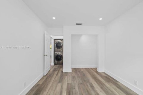 Casa en alquiler en Hollywood, Florida, 2 dormitorios, 85.84 m2 № 2030581 - foto 13