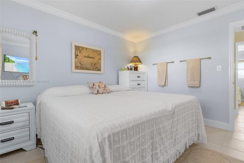 Купить коммерческую недвижимость в Кейп-Корал, Флорида 146.32м2, № 2035098 - фото 17