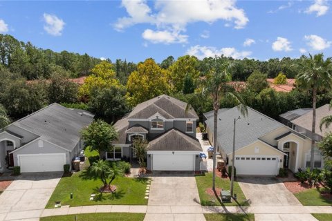Villa ou maison à vendre à Kissimmee, Floride: 5 chambres, 215.25 m2 № 2429669 - photo 2