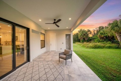Casa en venta en North Port, Florida, 3 dormitorios, 218.78 m2 № 2410091 - foto 2