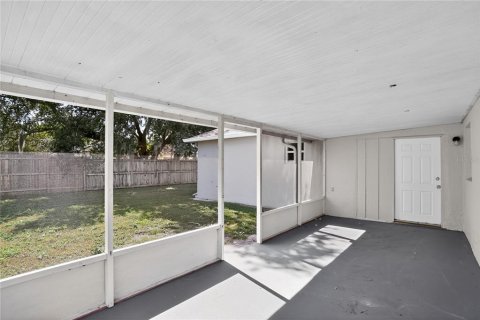 House in Kissimmee, Florida 4 bedrooms, 193.98 sq.m. № 2156114 - photo 21