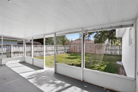 House in Kissimmee, Florida 4 bedrooms, 193.98 sq.m. № 2156114 - photo 20