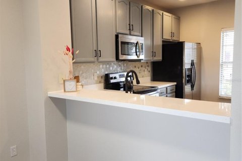 Townhouse in Orlando, Florida 2 bedrooms, 91.69 sq.m. № 1911992 - photo 9