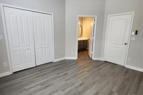 Townhouse in Orlando, Florida 2 bedrooms, 91.69 sq.m. № 1911992 - photo 18