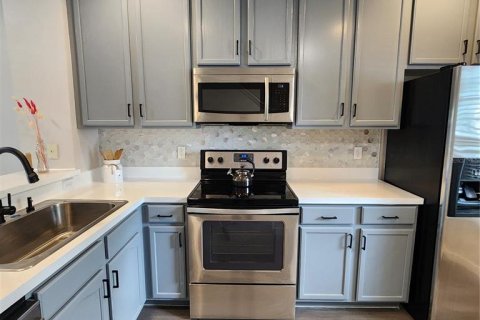 Townhouse in Orlando, Florida 2 bedrooms, 91.69 sq.m. № 1911992 - photo 6