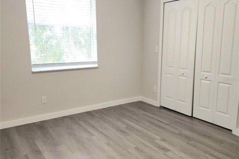 Townhouse in Orlando, Florida 2 bedrooms, 91.69 sq.m. № 1911992 - photo 20