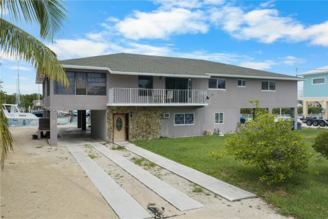 Villa ou maison à vendre à Marathon, Floride: 4 chambres, 275.36 m2 № 2084253 - photo 3