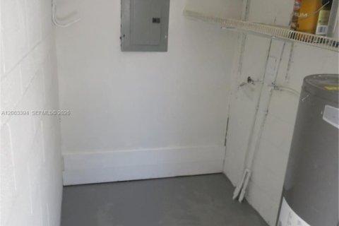 House in Stuart, Florida 2 bedrooms, 78.97 sq.m. № 2384586 - photo 10