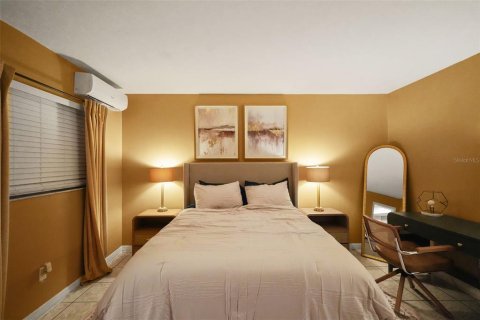 Appartement à louer à Brandon, Floride: 2 chambres, 80.55 m2 № 2415276 - photo 10