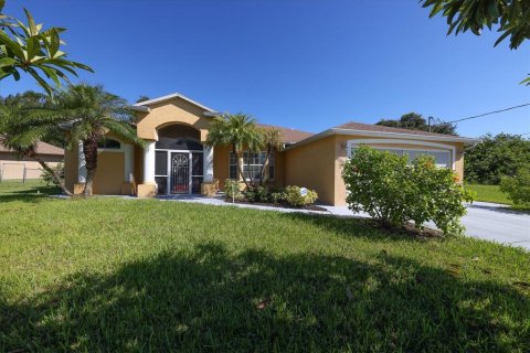 Villa ou maison à vendre à North Port, Floride: 3 chambres, 168.52 m2 № 2309055 - photo 11