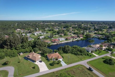 Villa ou maison à vendre à North Port, Floride: 3 chambres, 168.52 m2 № 2309055 - photo 7