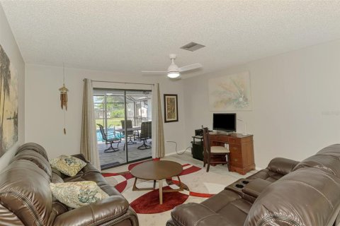 House in Englewood, Florida 2 bedrooms, 163.79 sq.m. № 1736244 - photo 17