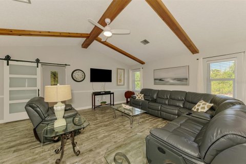 House in Englewood, Florida 2 bedrooms, 163.79 sq.m. № 1736244 - photo 19