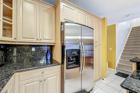 House in Miramar, Florida 3 bedrooms, 204.85 sq.m. № 1847476 - photo 21
