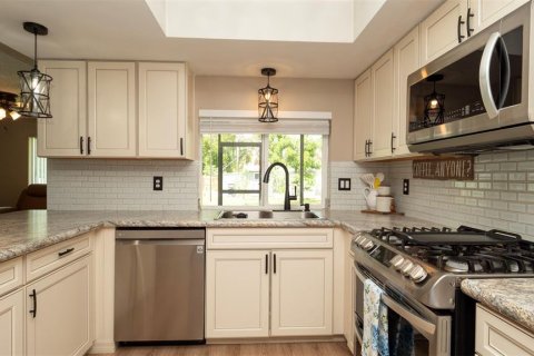 Casa en venta en Spring Hill, Florida, 2 dormitorios, 149.76 m2 № 1856195 - foto 11