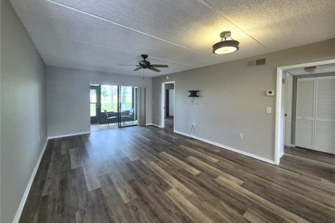 Copropriété à louer à Oldsmar, Floride: 2 chambres, 81.66 m2 № 2410108 - photo 5