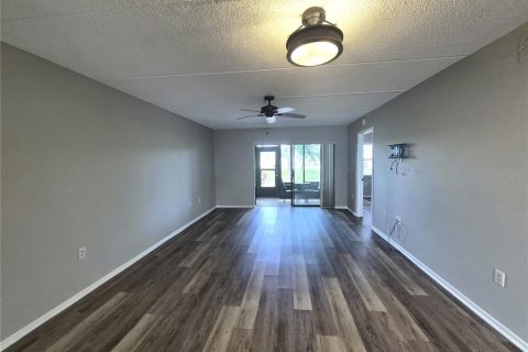 Copropriété à louer à Oldsmar, Floride: 2 chambres, 81.66 m2 № 2410108 - photo 7